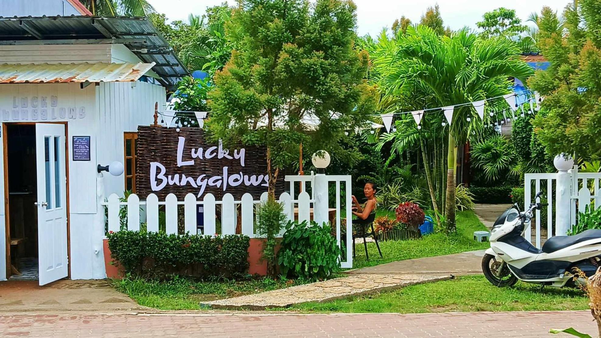 Lucky Bungalows Koh Mook Exteriör bild